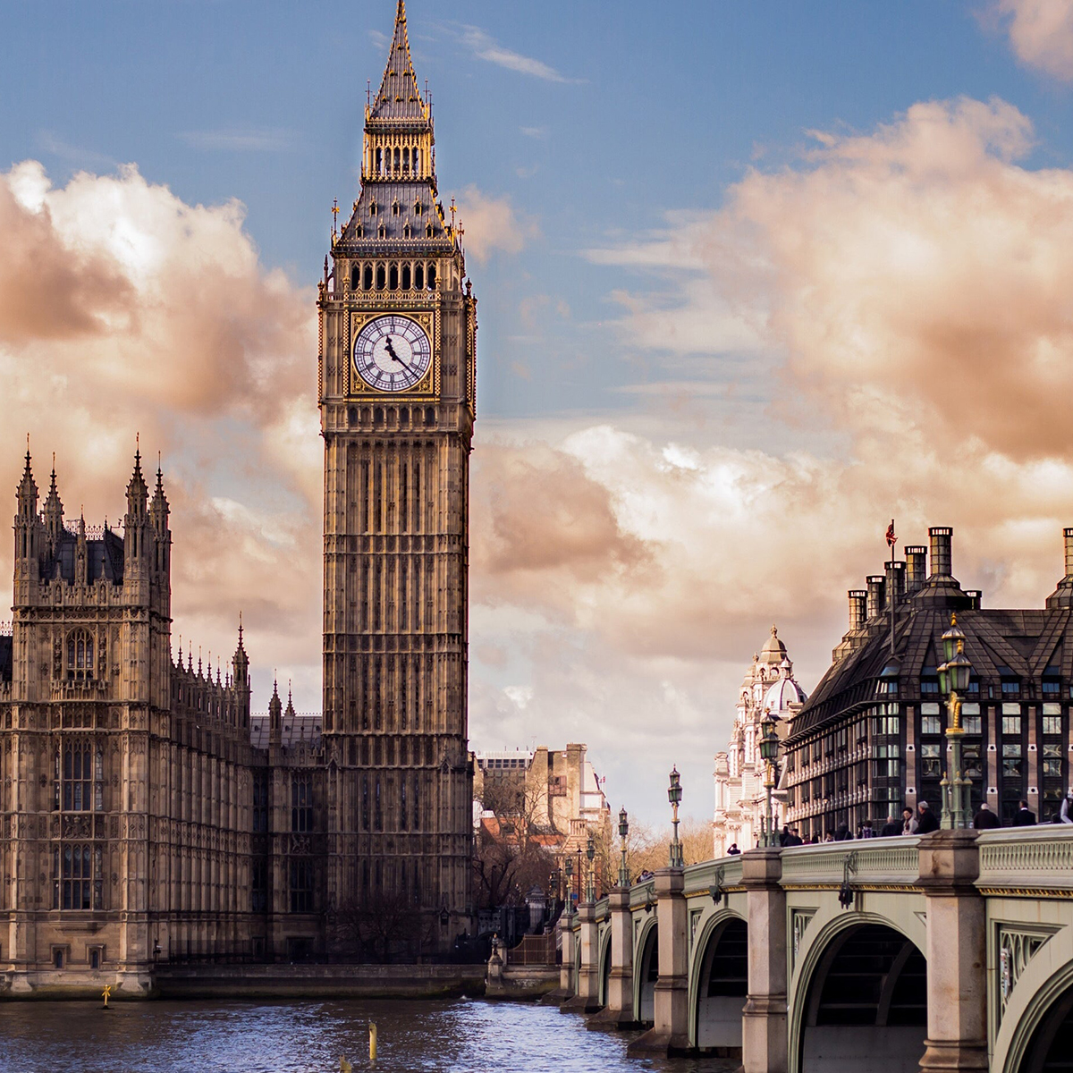 Live From England: London Calling