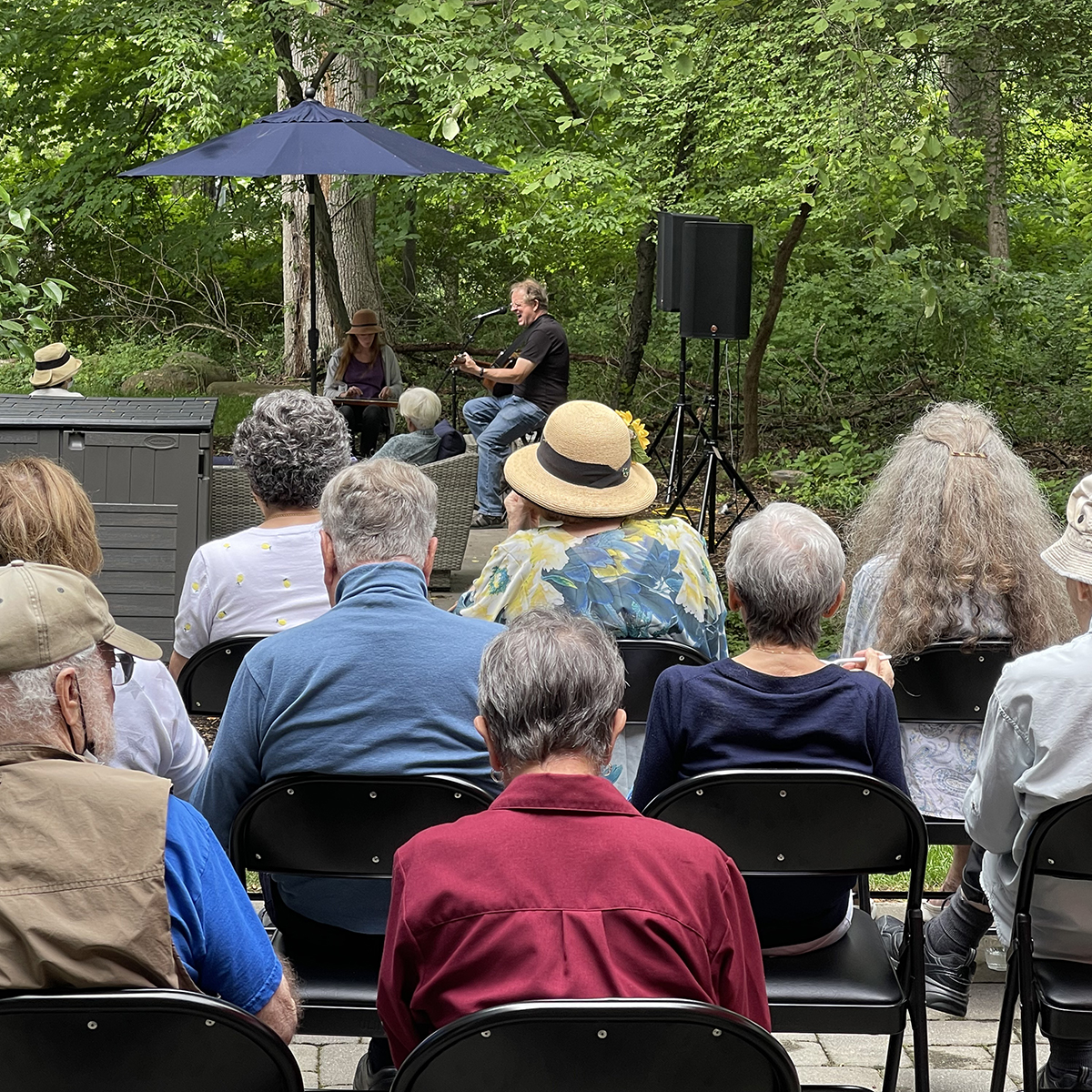 Music on the Patio: Featuring Bob Mecklenburger